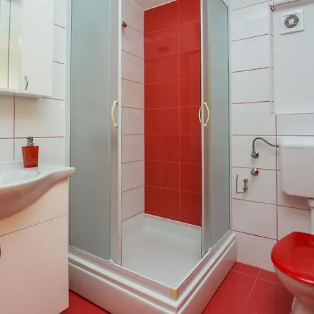 Galic 2 By Interhome * Вир