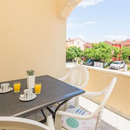 Galic 2 By Interhome Vir